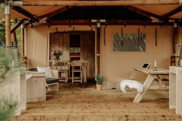 Camping Saint-Lambert - Maeva Millau Campingplatz